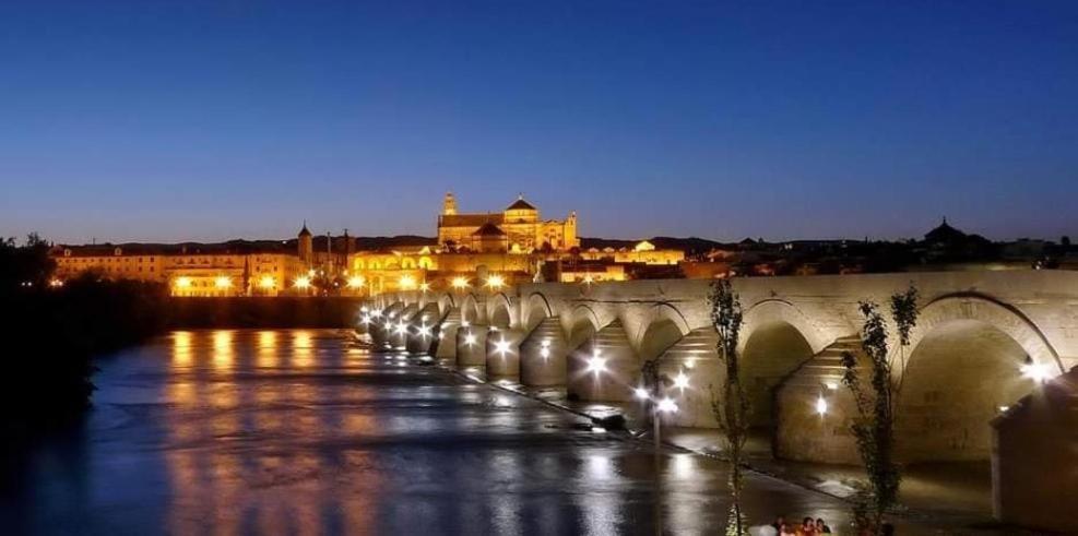A 20 Metros De La Mezquita Catedral ,Apartamentos Turistico Cespedes 5 Кордова Экстерьер фото